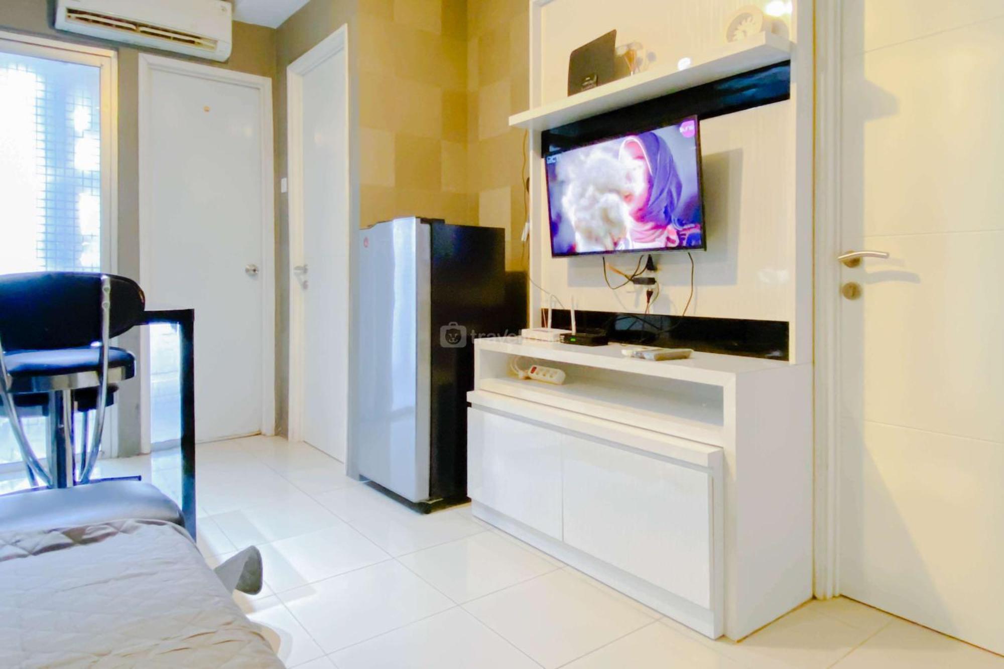 Strategic And Homey 2br At Bassura By Travelio Appartement