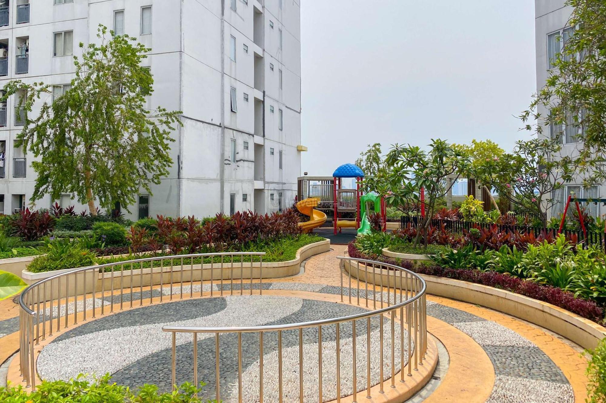 Appartement Strategic And Homey 2br At Bassura By Travelio