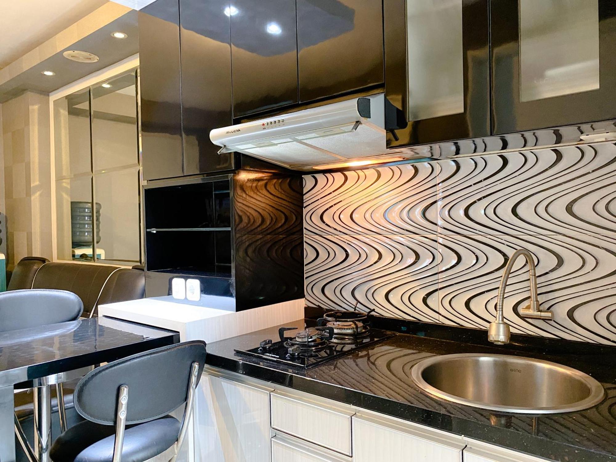 Appartement Strategic And Homey 2br At Bassura By Travelio Jakarta