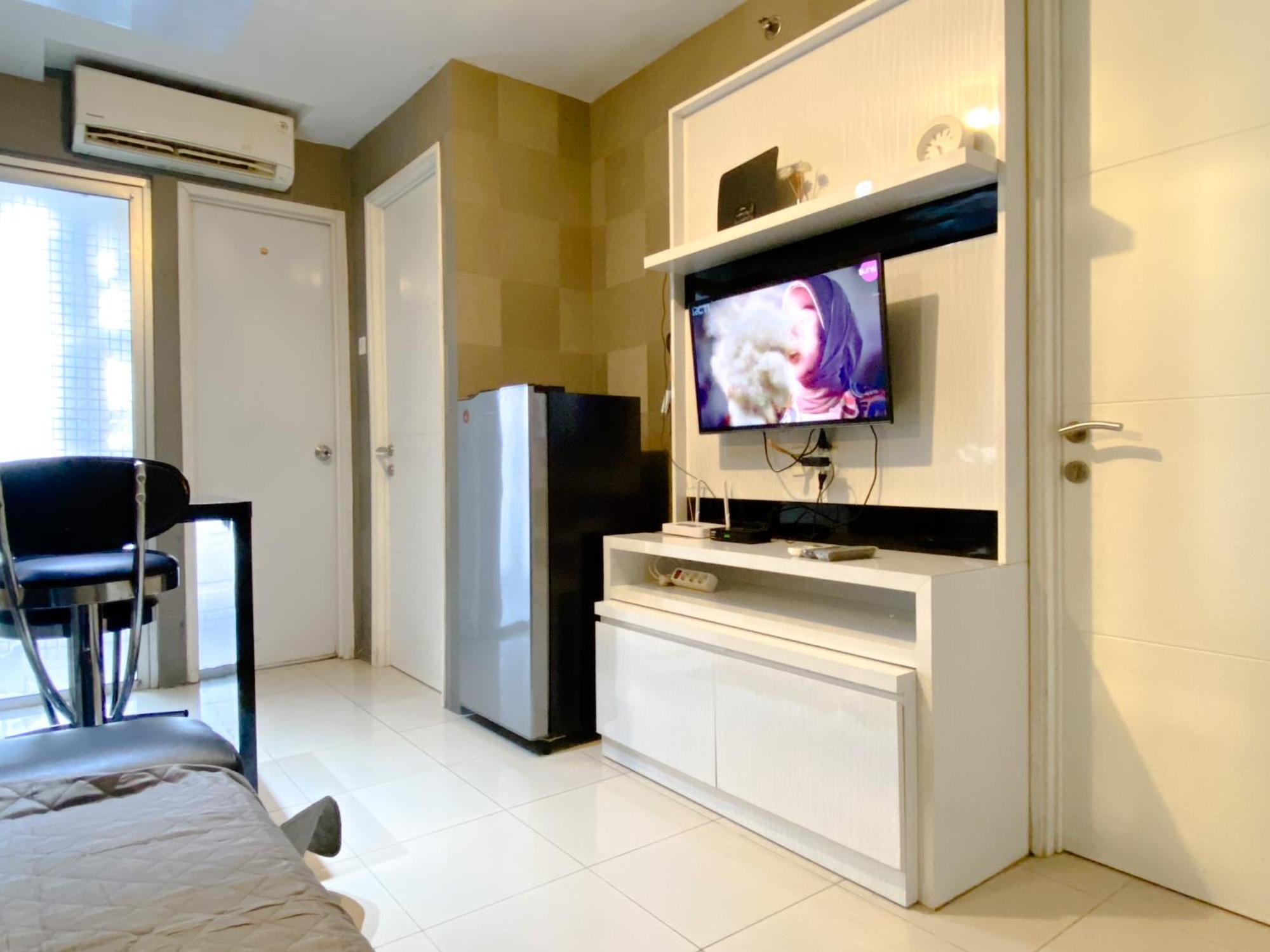 Strategic And Homey 2br At Bassura By Travelio Appartement *